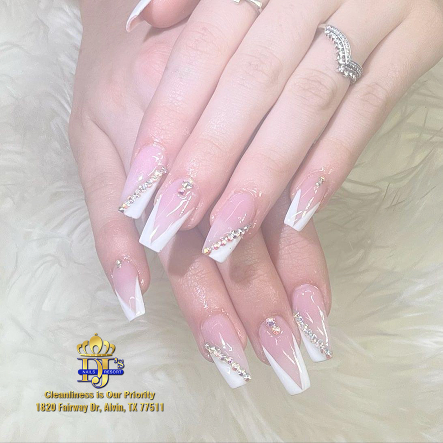 DJ's NAILS RESORT in Alvin, TX (3)