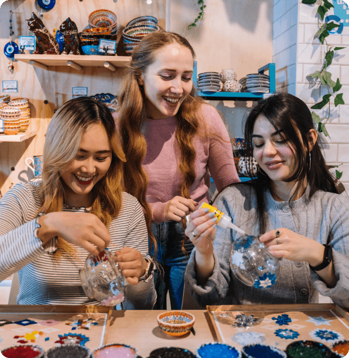 Clacque Closet: The Polish Party Mobile Nail Art Workshops in Angelus Oaks, CA
