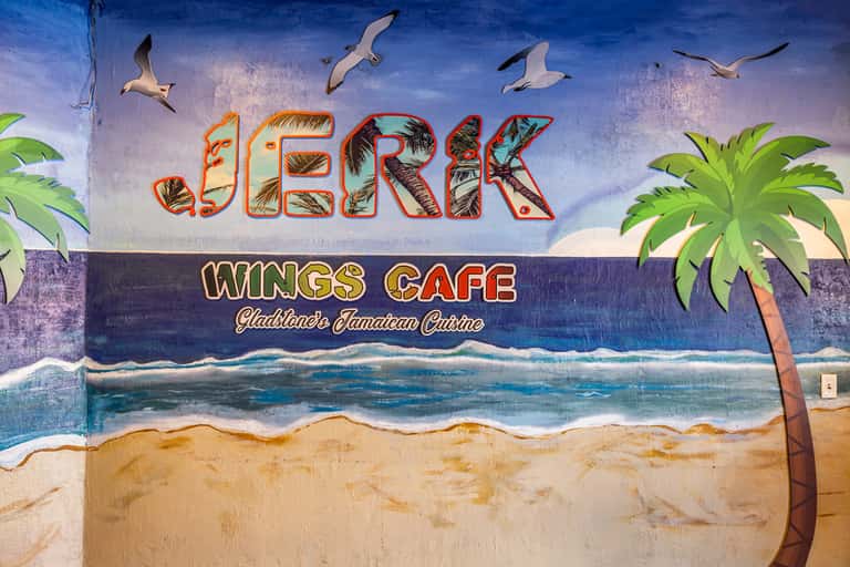 Jerk Wings Cafe in Northridge, CA (5)