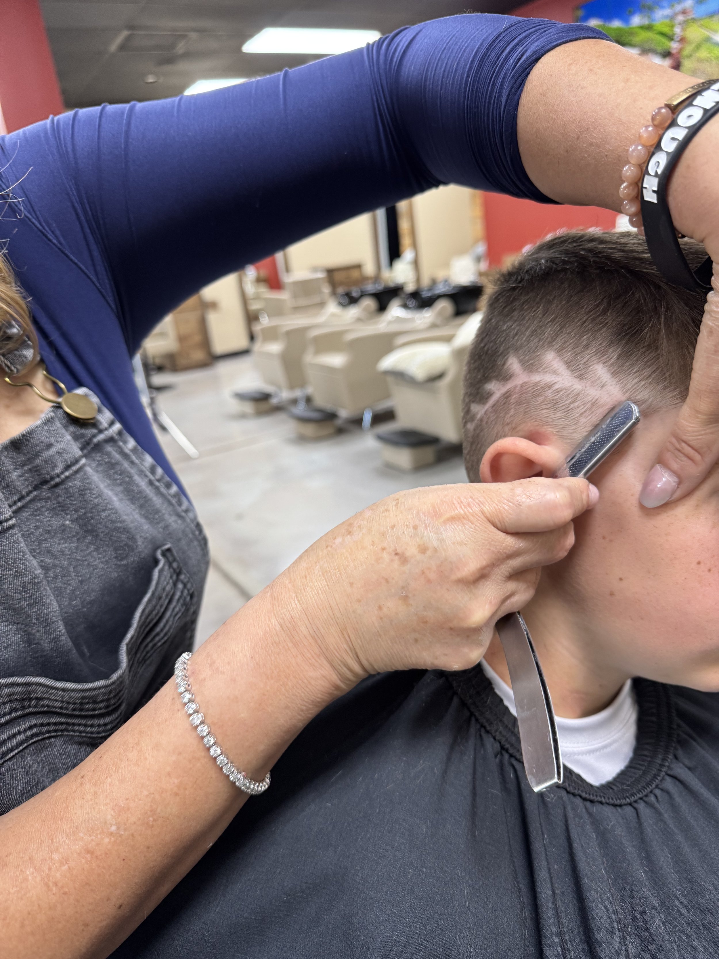 BellaMia Salon & Barbershop in Flowery Branch, GA (6)