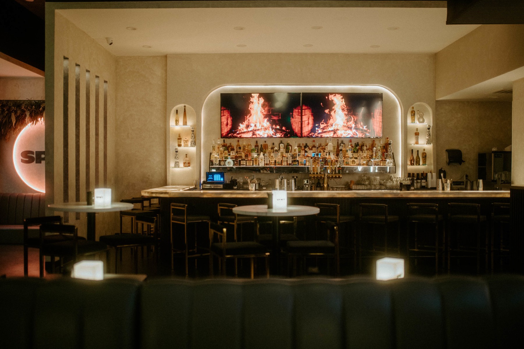 Spot Bar And Kitchen in Irving, TX