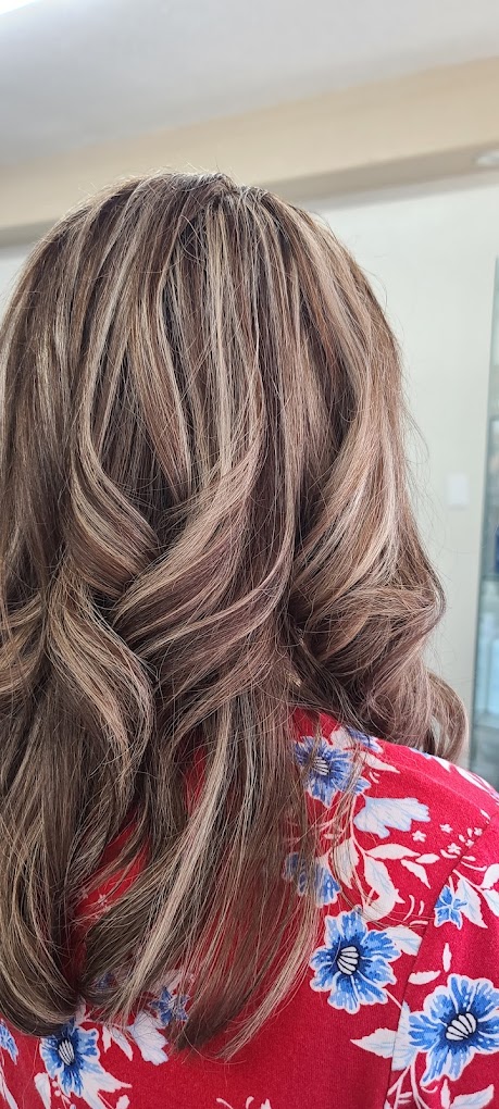 Jackie's Beauty Salon in Ontario, CA (2)