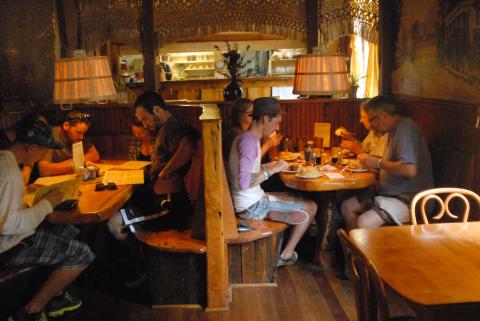 The Yellow Deli Restaurant & Bakery in Arcadia, FL (4)