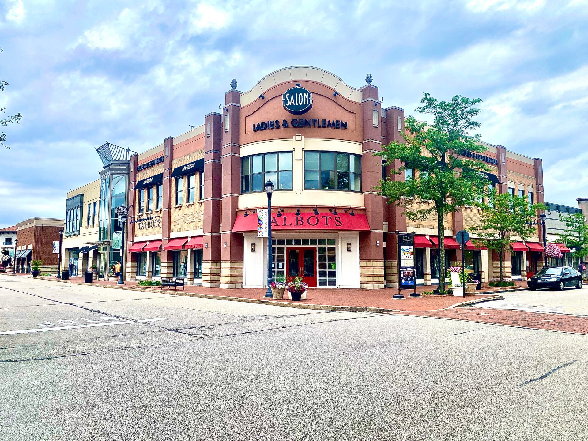 Ladies & Gentlemen Salon and Spa in Mentor, OH (2)