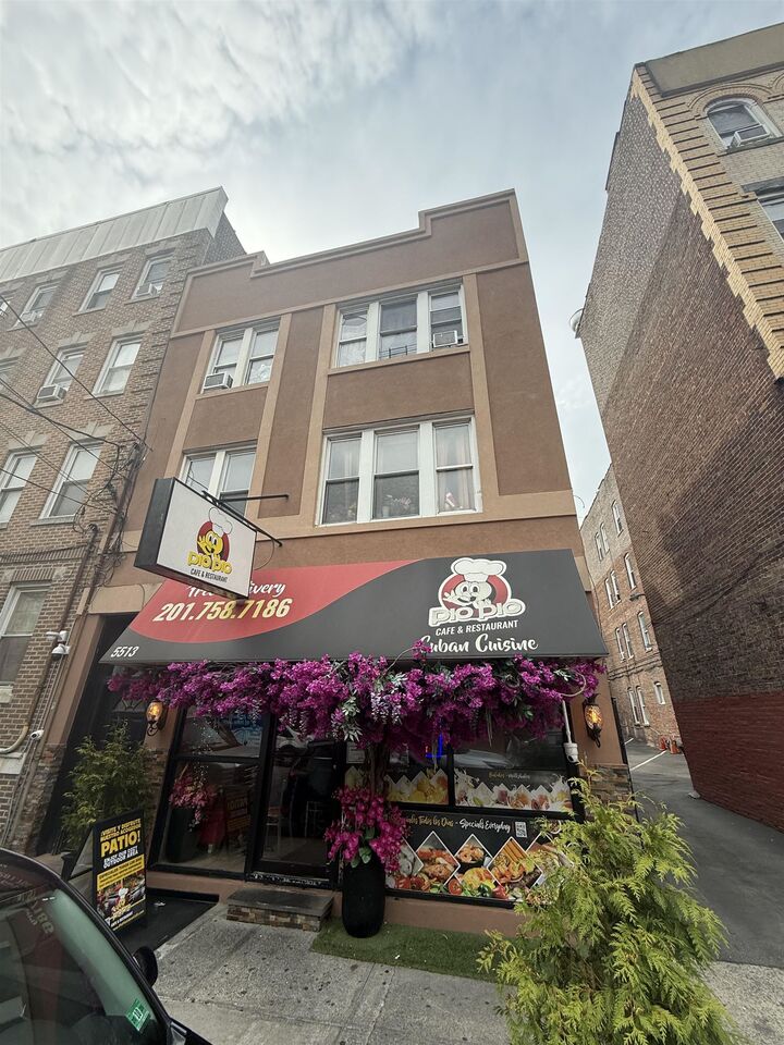 Howard Hanna Rand Realty Englewood Cliffs in Englewood Cliffs, NJ