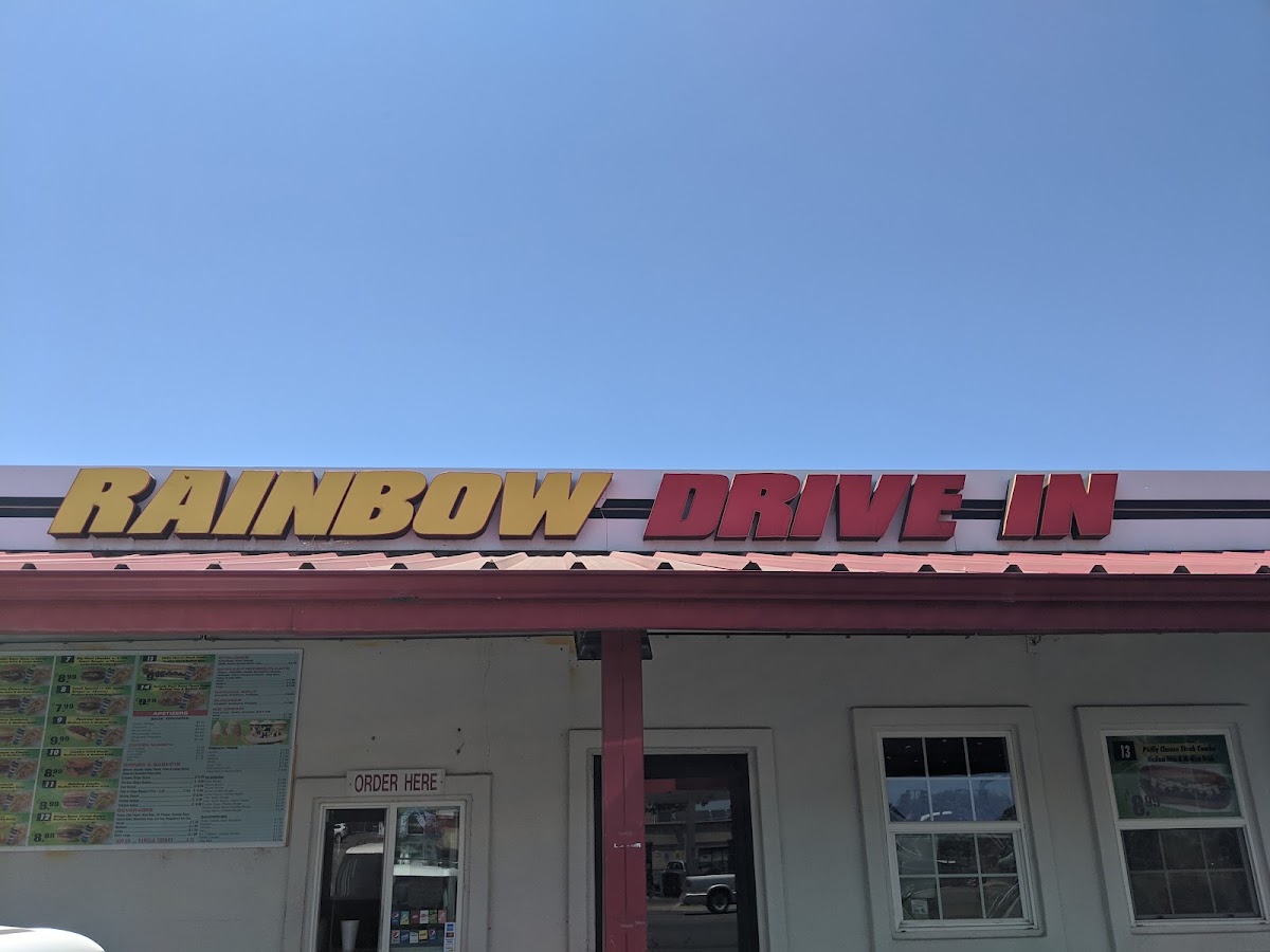 Rainbow Drive In in Farmersville, CA (3)