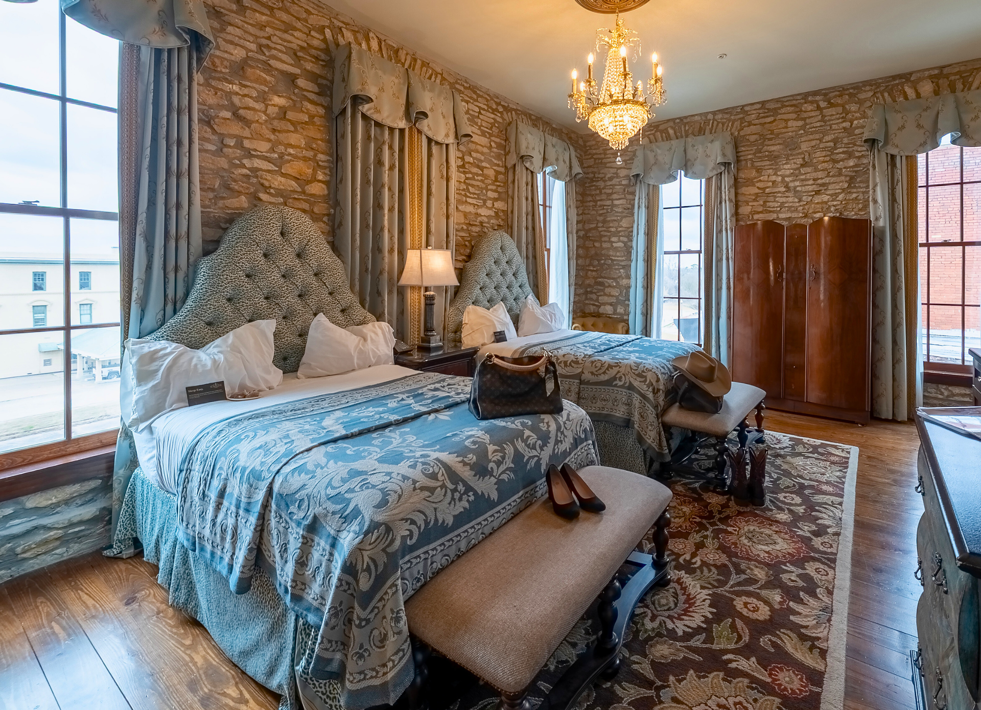 P.A. Smith Hotel in Navasota, TX (3)