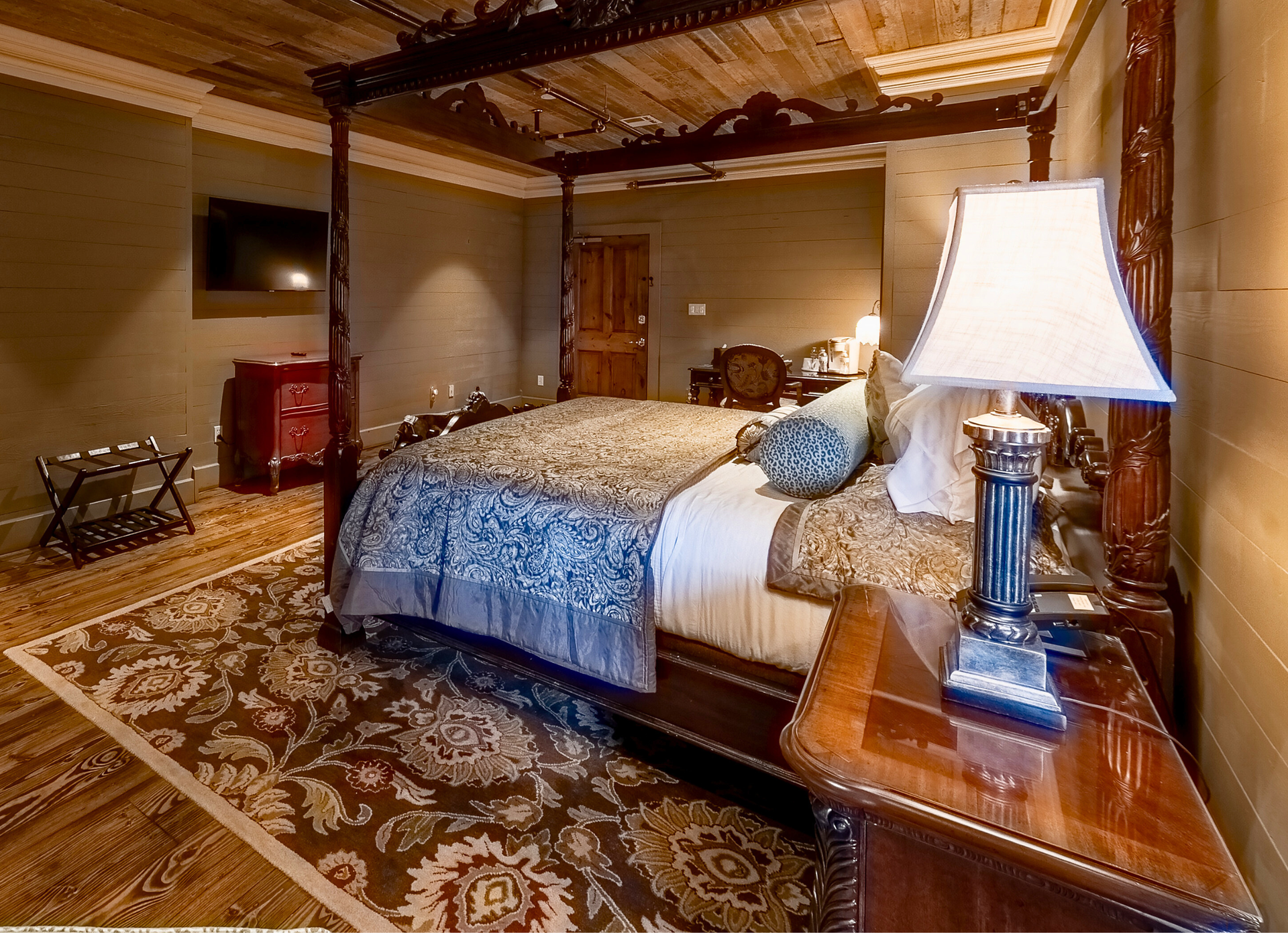 P.A. Smith Hotel in Navasota, TX (4)