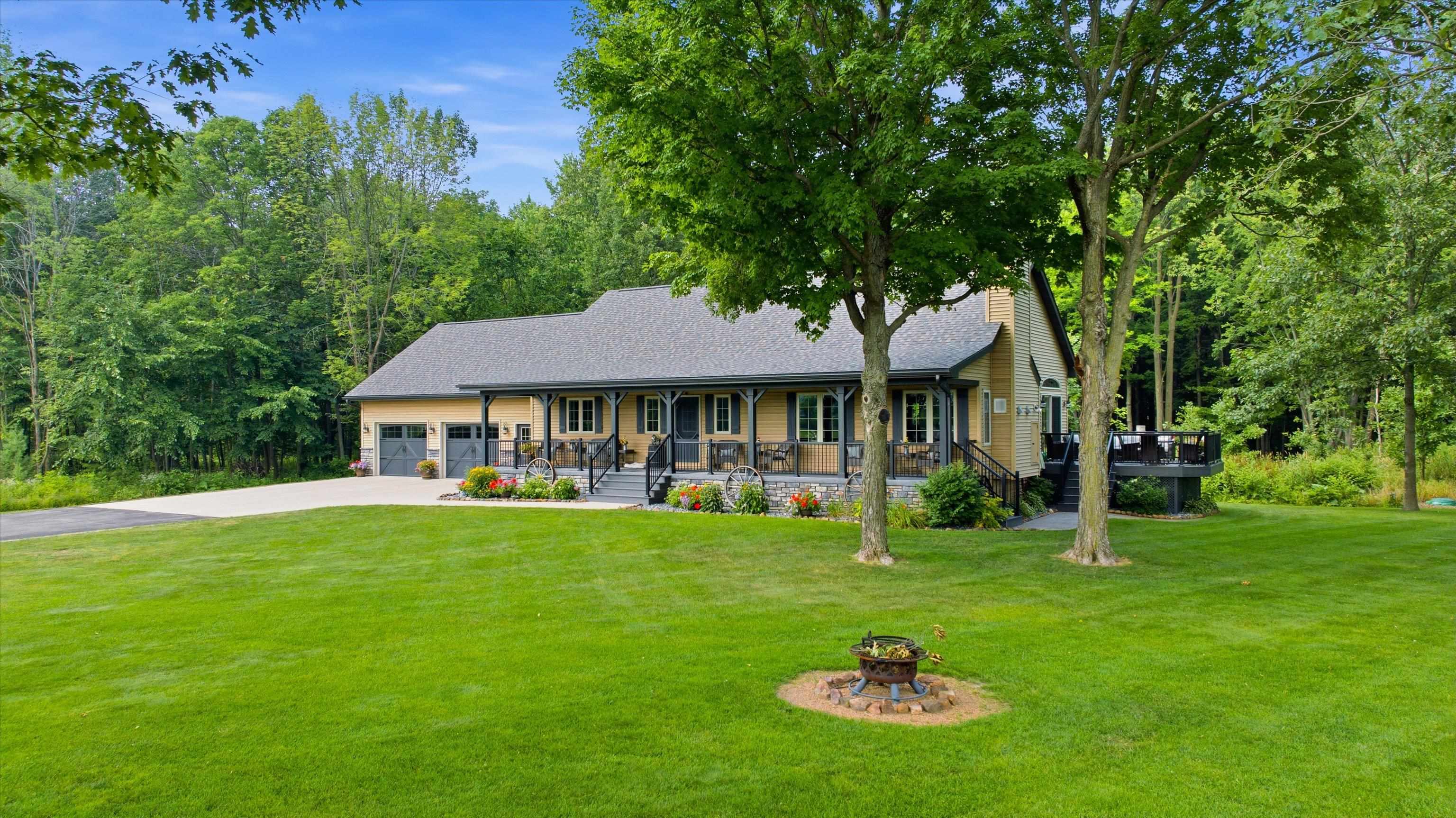 Brock & Decker Real Estate, LLC in Marshfield, WI (3)