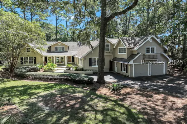 Beth DeAngelis Coastal Living Team | Realtor in Hilton Head Island | Residential Real Estate Agent in Hilton Head Island, SC (4)