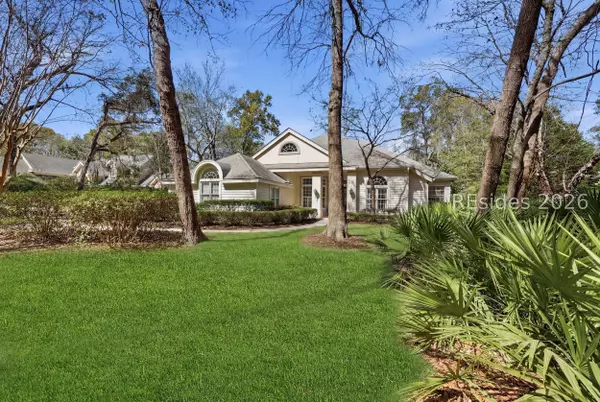 Beth DeAngelis Coastal Living Team | Realtor in Hilton Head Island | Residential Real Estate Agent in Hilton Head Island, SC (5)
