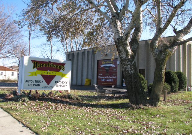 Haraldsen's Garage in Darien, IL