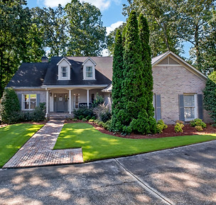 Dina Hendrix REALTOR in Homewood, AL (5)