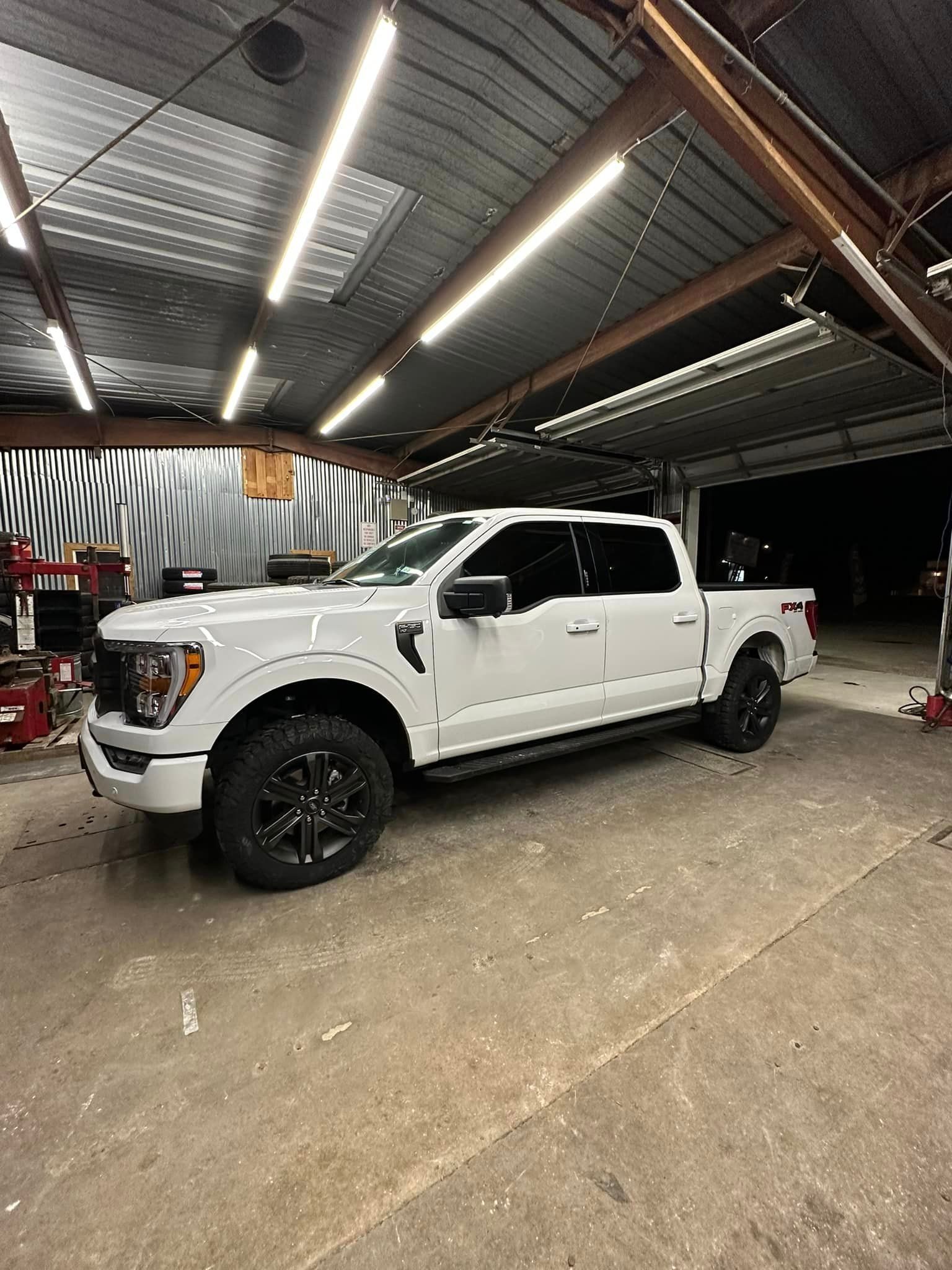 Refugio Tire Center in Refugio, TX (3)