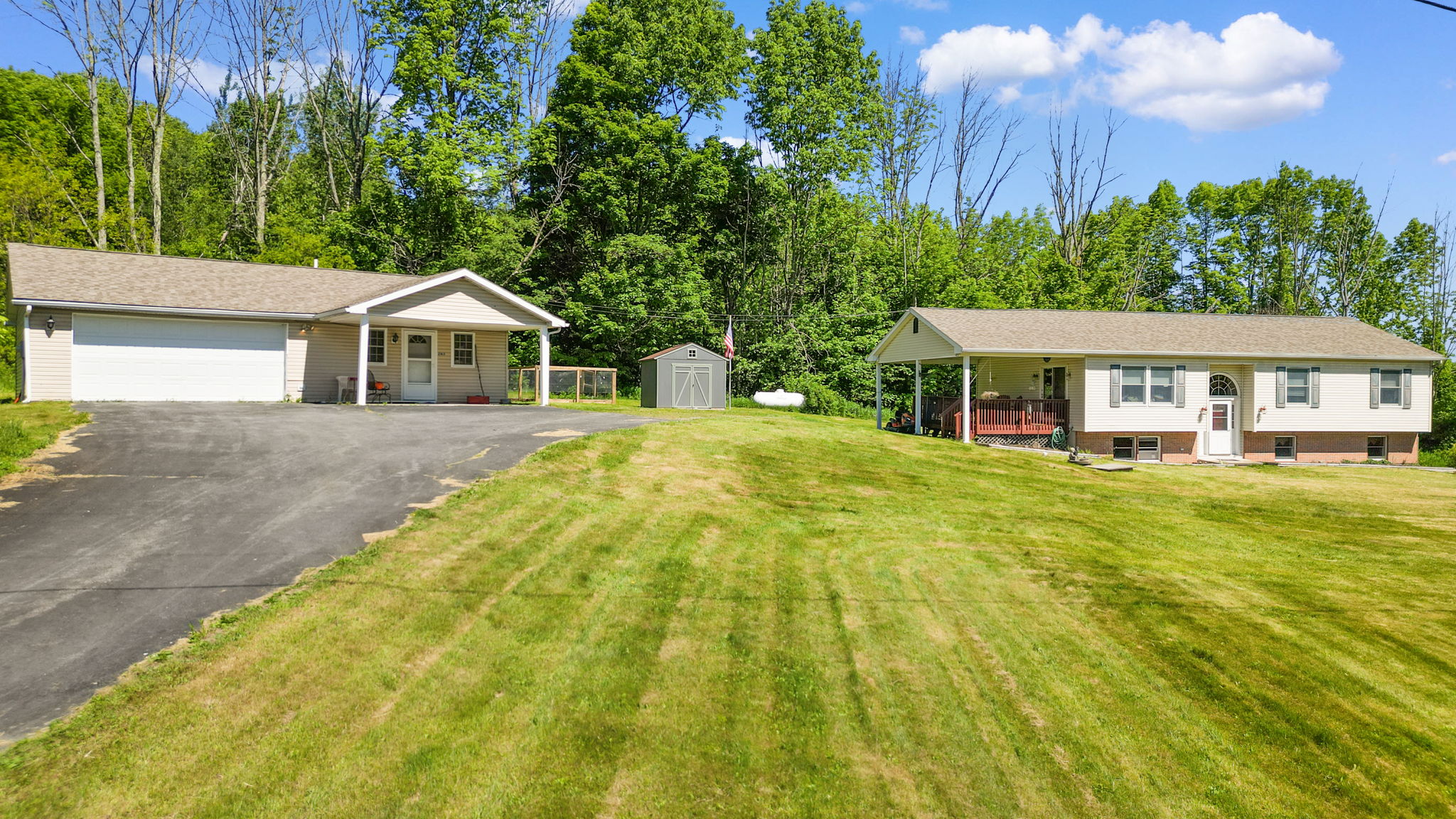 Kelli Yeakel, Howard Hanna Real Estate Services in Montrose, PA (2)