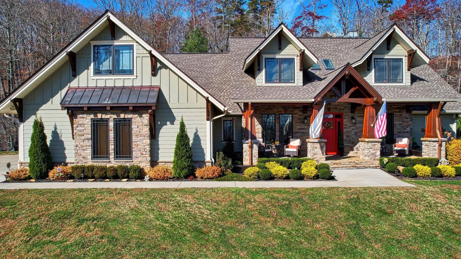 Jenny & Dennis Marcott Team with RE/MAX Town and Country in Blairsville, GA in Blairsville, GA (3)