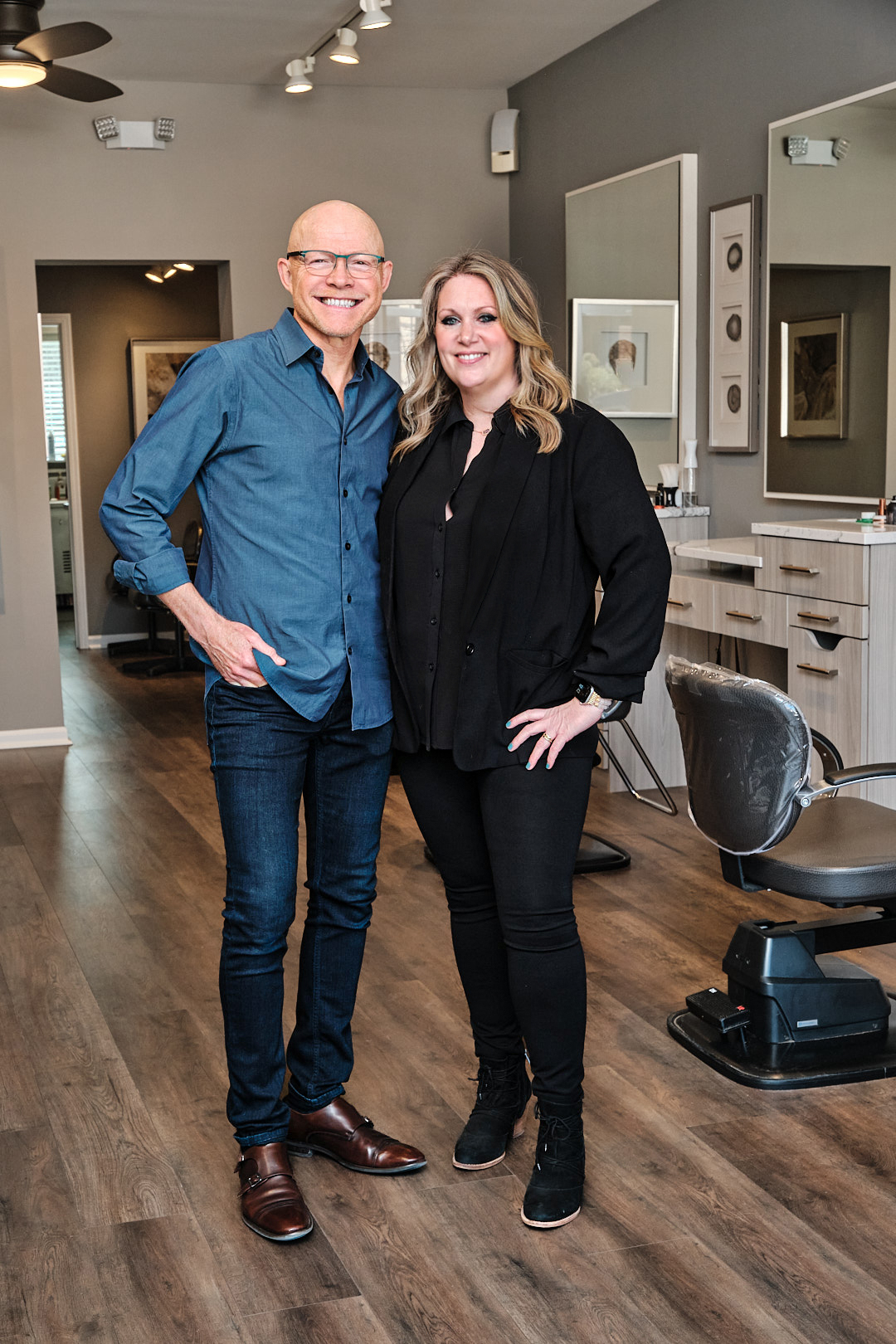 Wesley James Salon in Clarendon Hills, IL (2)
