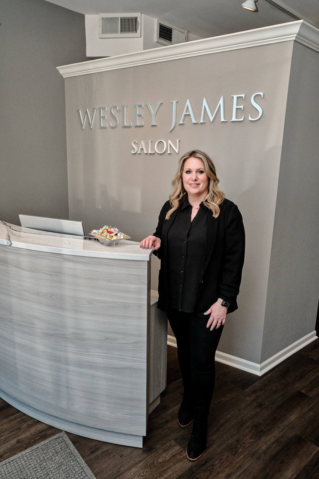 Wesley James Salon in Clarendon Hills, IL (3)