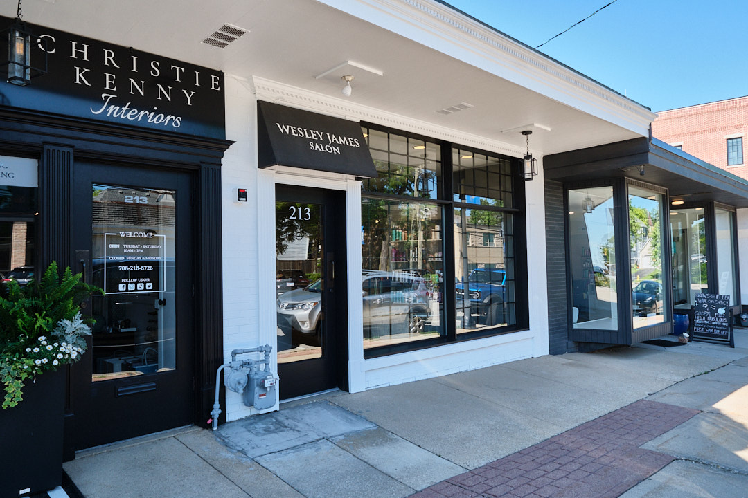 Wesley James Salon in Clarendon Hills, IL (5)