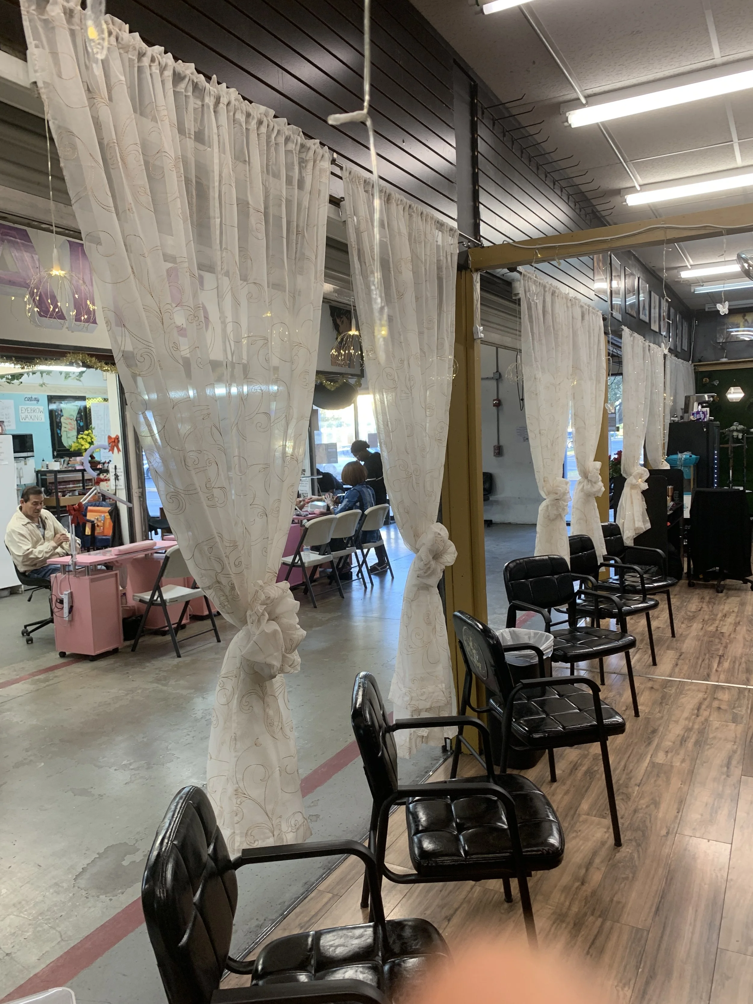 The Drip Salon, LLC dba Black and Gold Beauty Salon, LLC The Drip Beauty Bar, LLC dba Black and Gold Beauty Bar, LLC in West Palm Beach, FL (5)