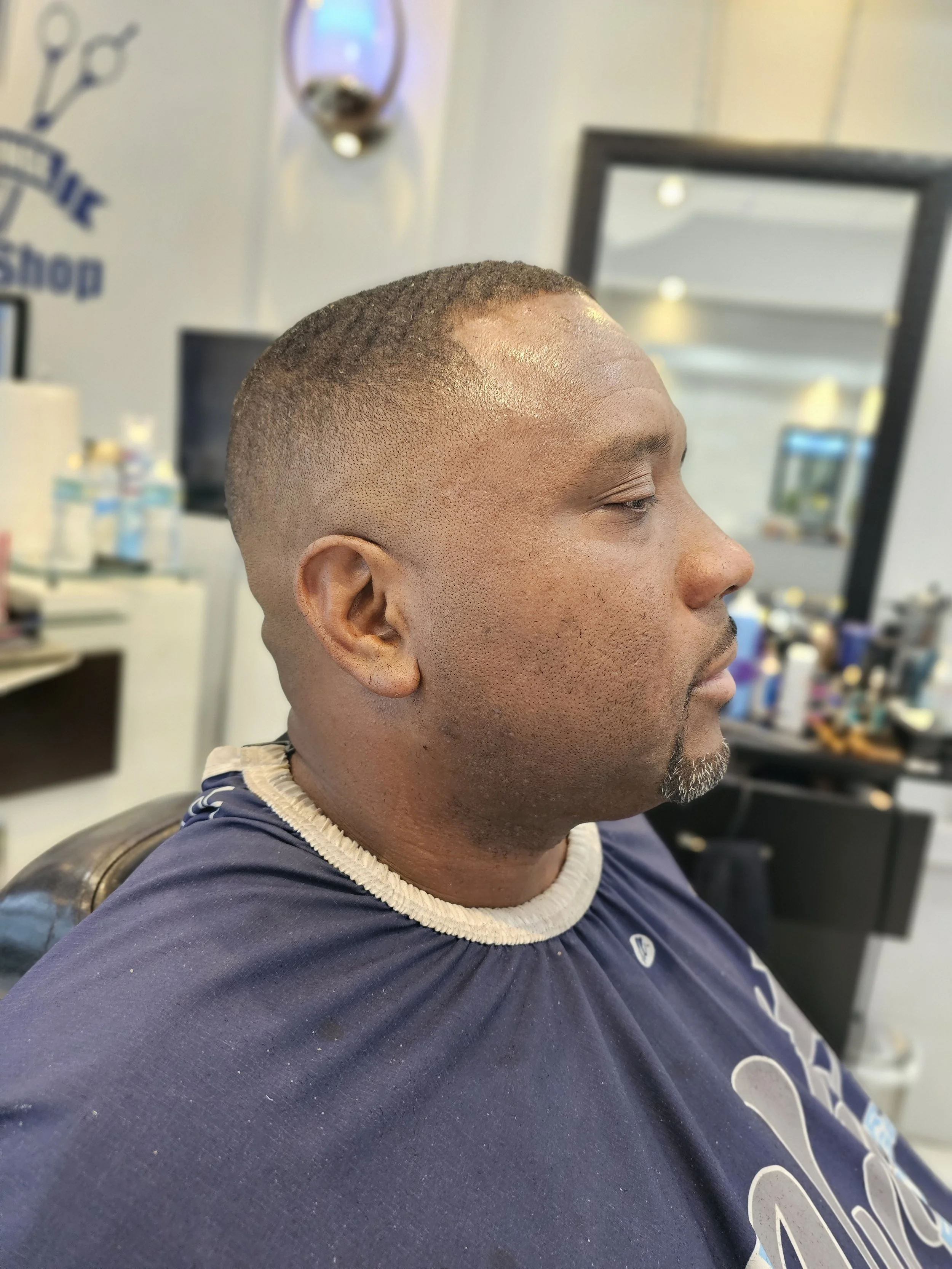 The Vybe Barber Lounge LLC in Fort Lauderdale, FL (4)