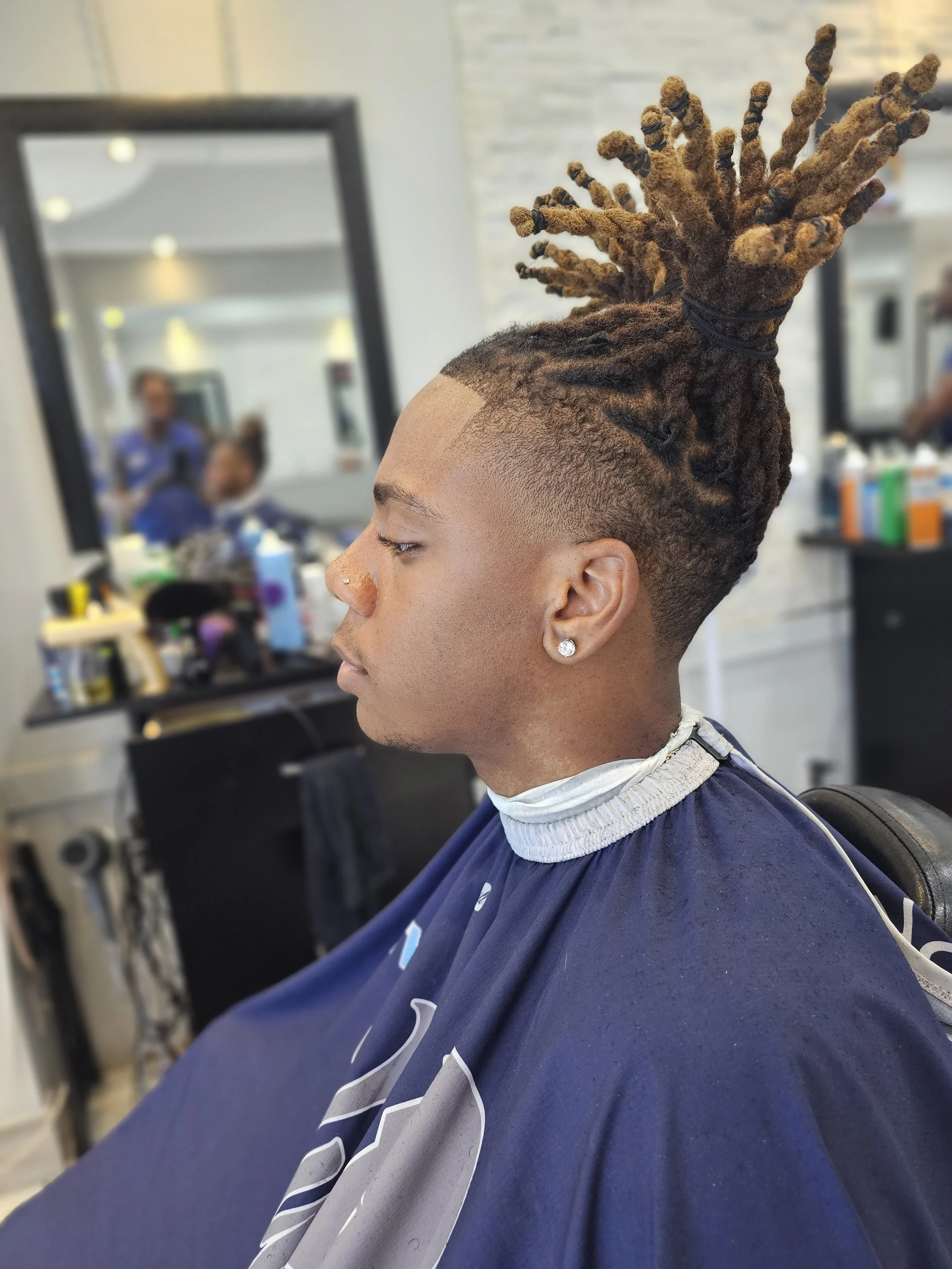 The Vybe Barber Lounge LLC in Fort Lauderdale, FL (5)