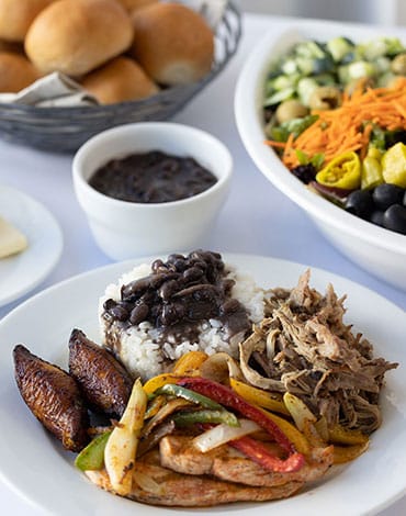 Exquisite Catering by Robert - Miami Caterer in North Miami, FL (4)