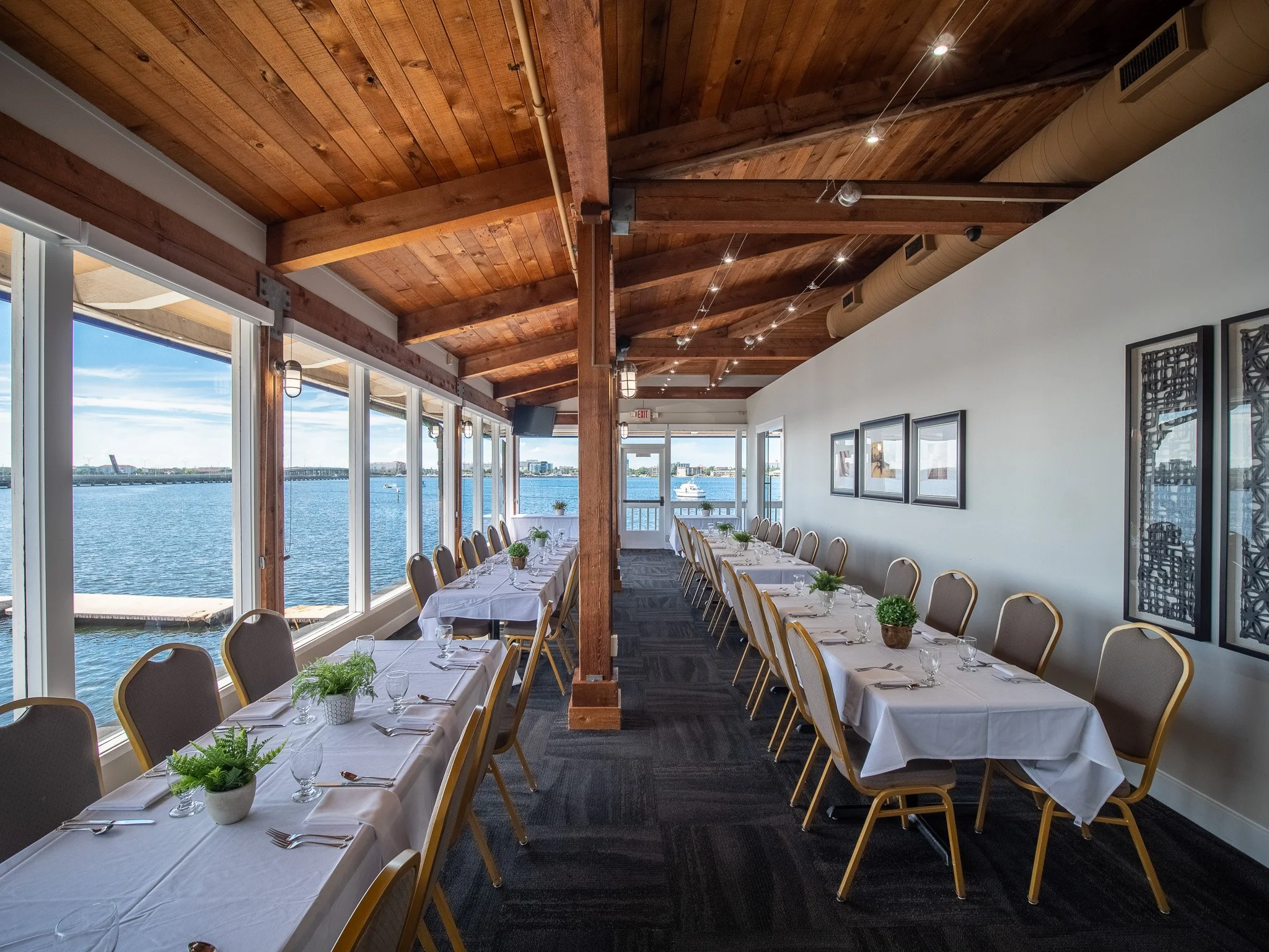 Riverhouse Waterfront Restaurant in Palmetto, FL (2)