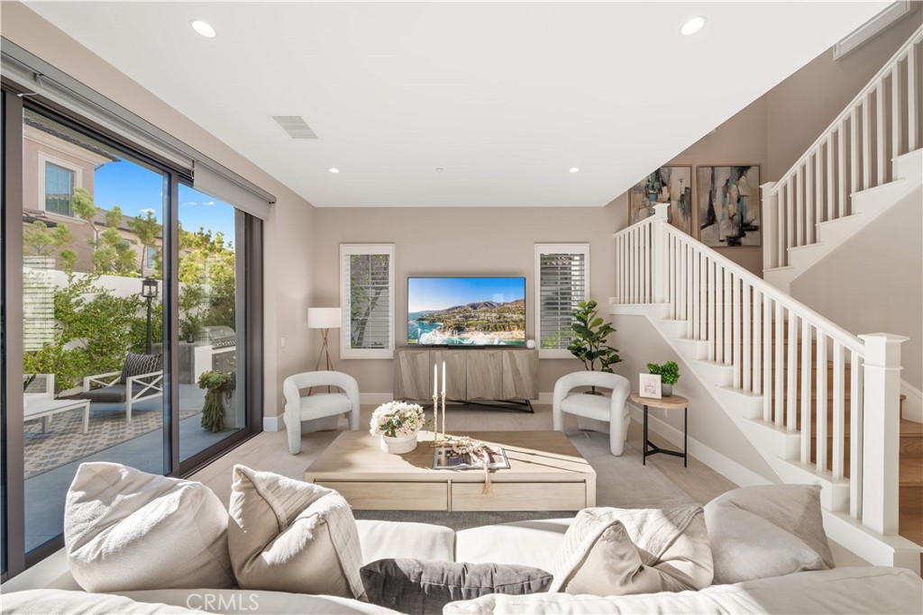 Irene and Ricky Zhang Real Estate Group in Irvine, CA (6)