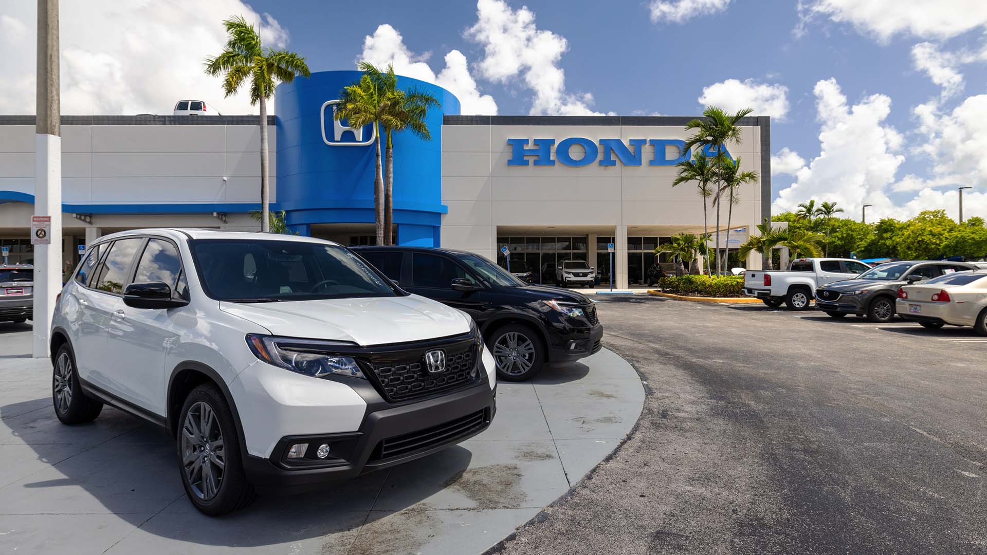 AutoNation Honda Miami Lakes in Hialeah, FL (2)