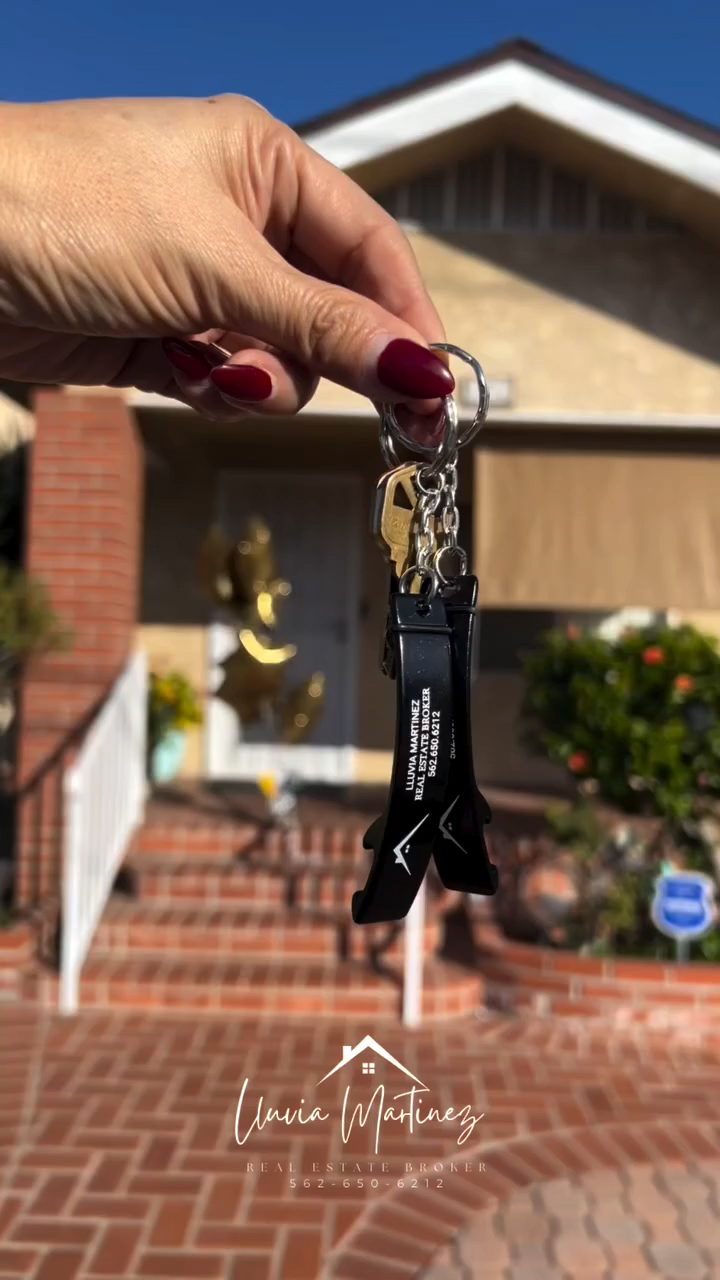 Lluvia Martinez Real Estate Broker in Orange, CA (5)