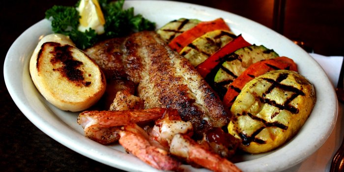 Pier 36 Seafood & Oyster Bar in Fulshear, TX (3)