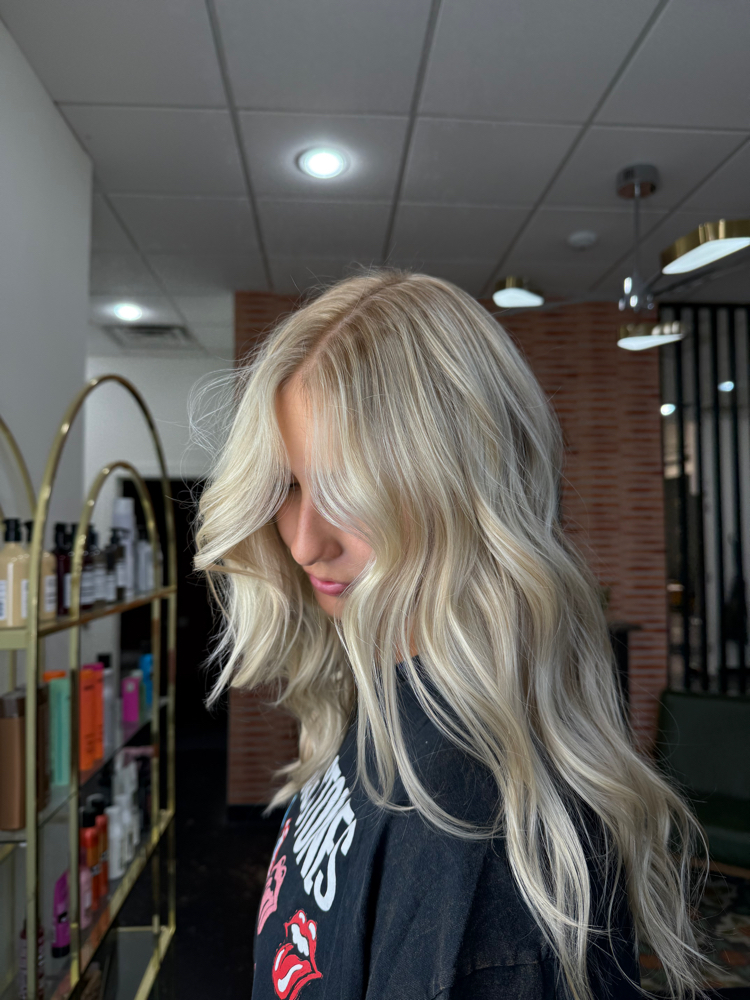 Freebird Salon in Yoakum, TX (2)