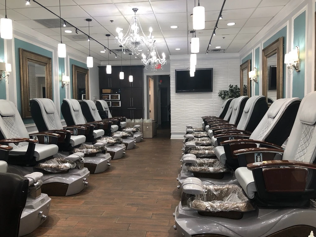 L.Lovely Nails in Arlington Heights, IL (5)