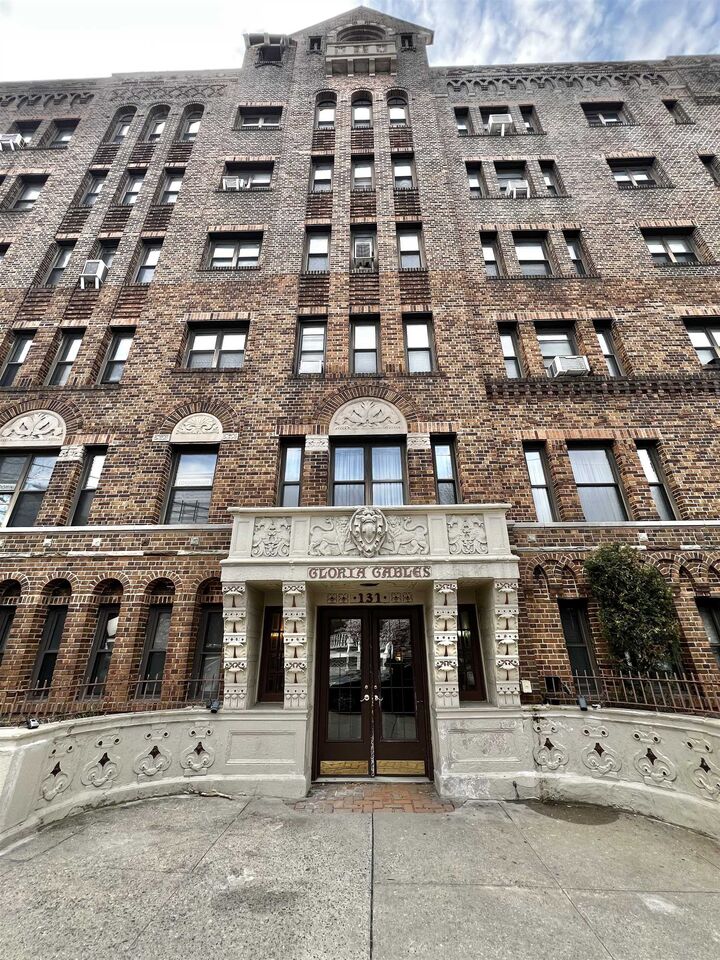 Howard Hanna Rand Realty Jersey City in Jersey City, NJ
