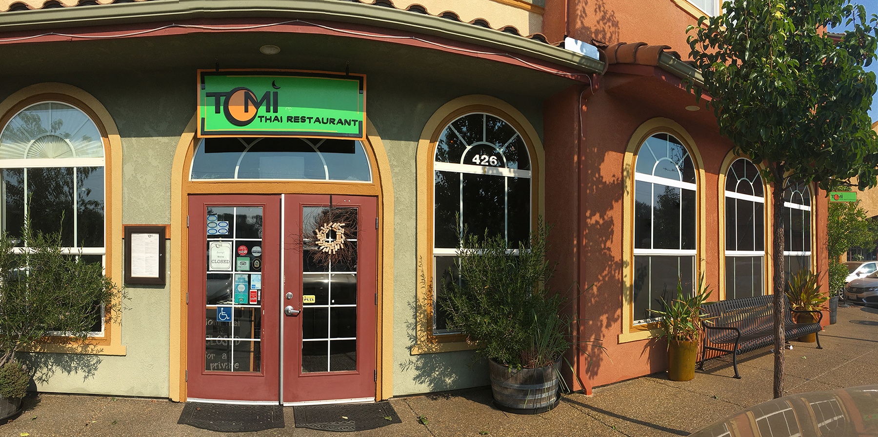 Tomi Thai in Windsor, CA