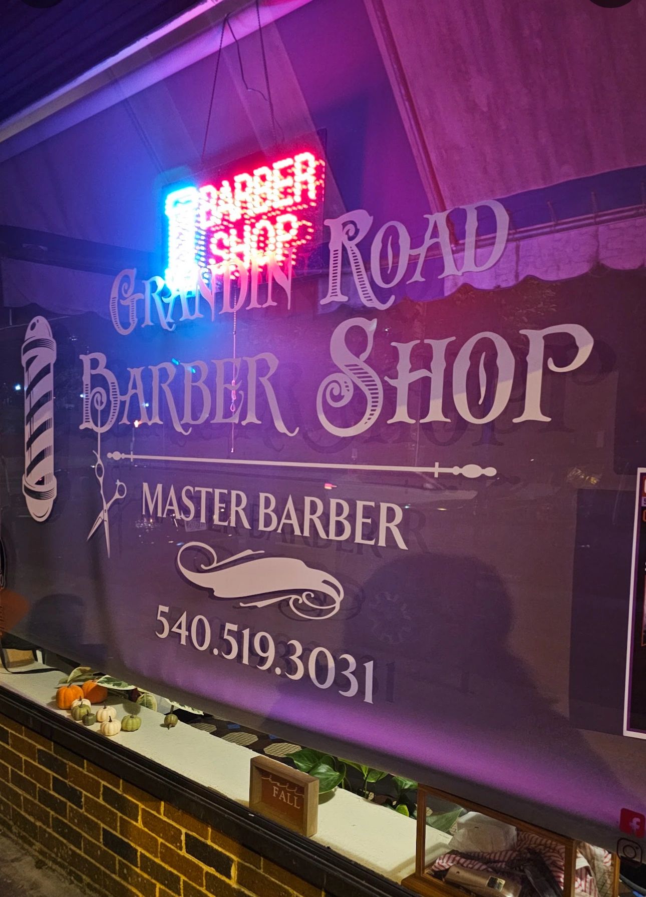 Grandin Road Barber Shop in Roanoke, VA
