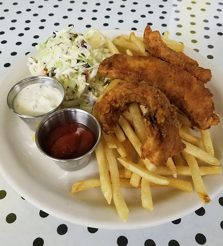 The Worker Bee Café in Carpinteria, CA (5)
