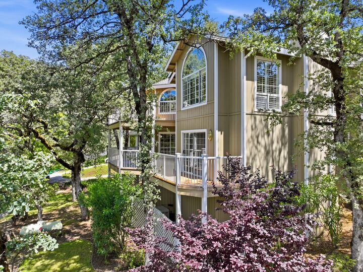 Natalie Grundmann, Sierra Heritage Realty in Echo Lake, CA (3)