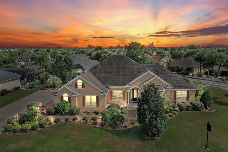 Roberts Williams Team REALTORS® in Wildwood, FL (4)