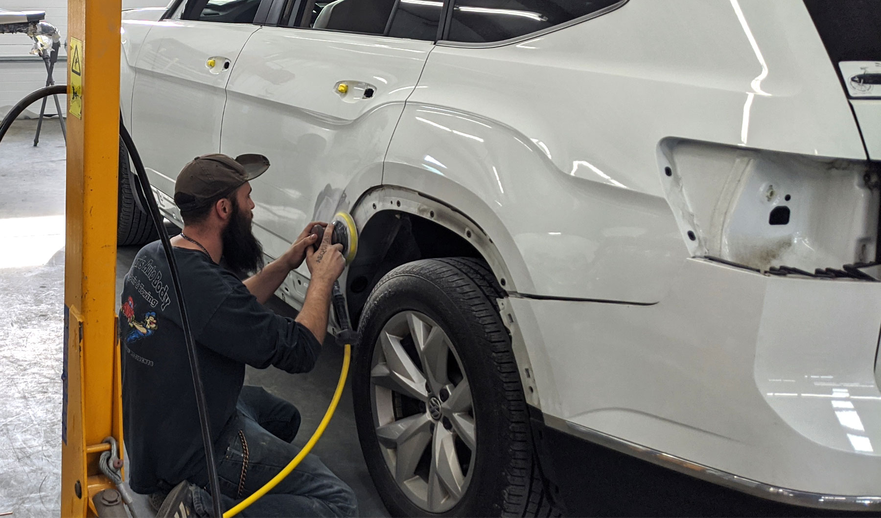 John's Auto Body Repair & Towing in Berlin, MD