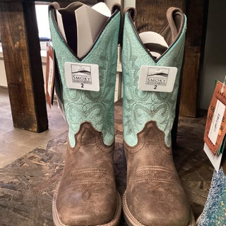 Western and Whimsy Outfitters in West Alexandria, OH (3)
