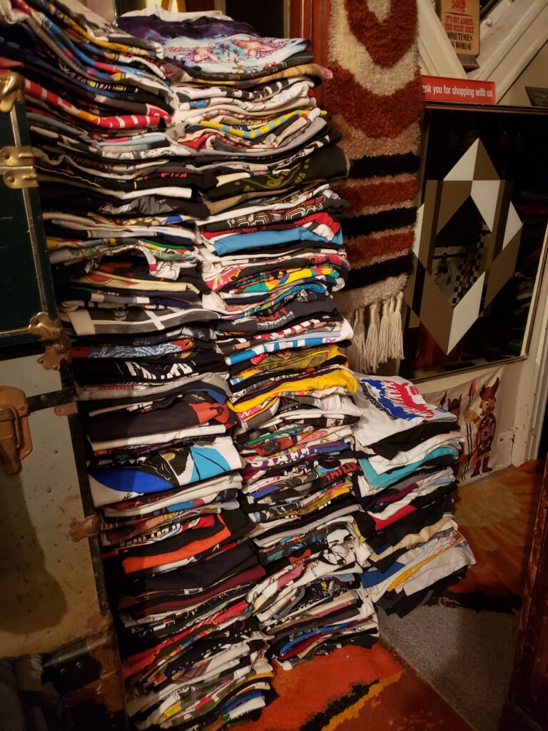 Pixel 19 Vintage Clothing LLC in Cincinnati, OH