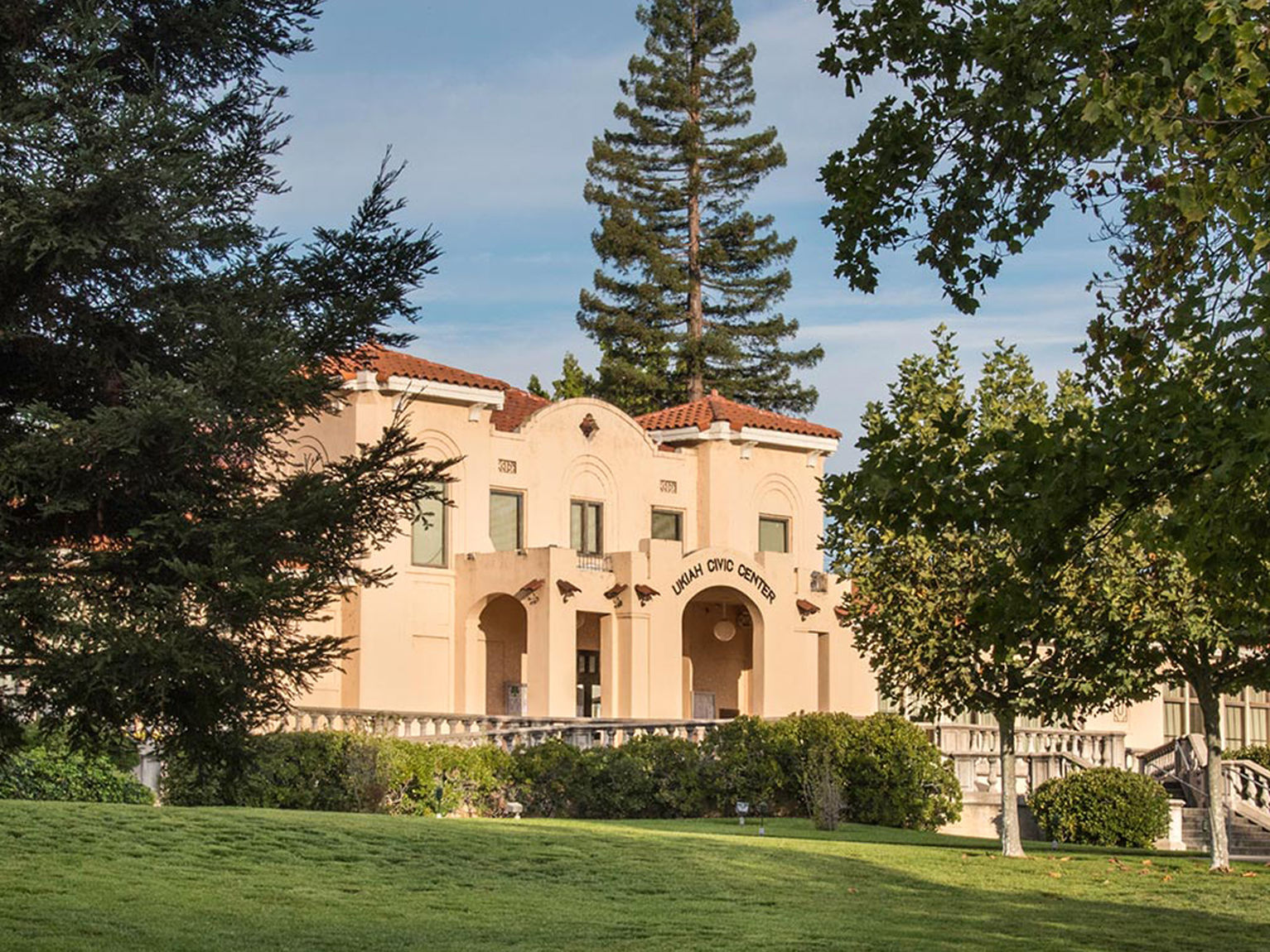 Selzer Realty & Associates RE/MAX Gold in Ukiah, CA (2)