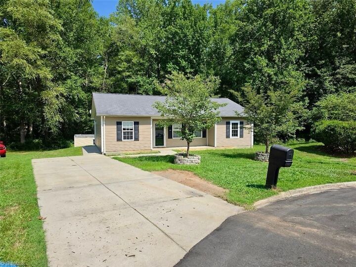 Carolina Realty Inc in Wilkesboro, NC (4)