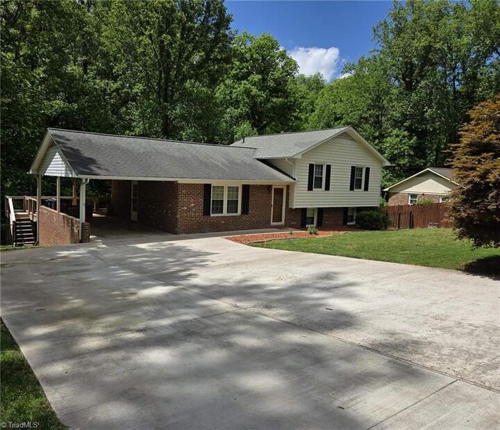Carolina Realty Inc in Wilkesboro, NC (5)