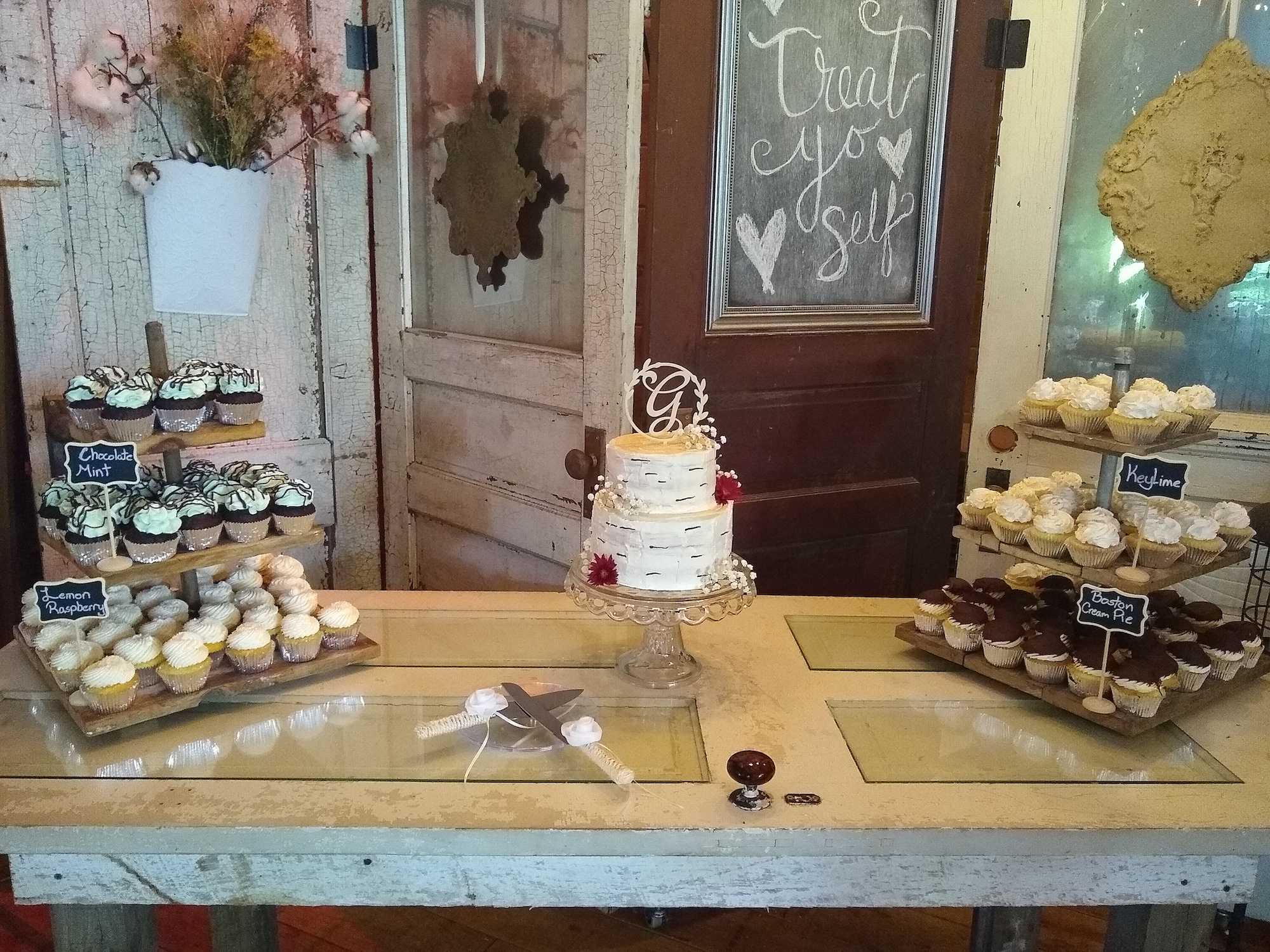 Sweet Talkin Treats in Watertown, WI