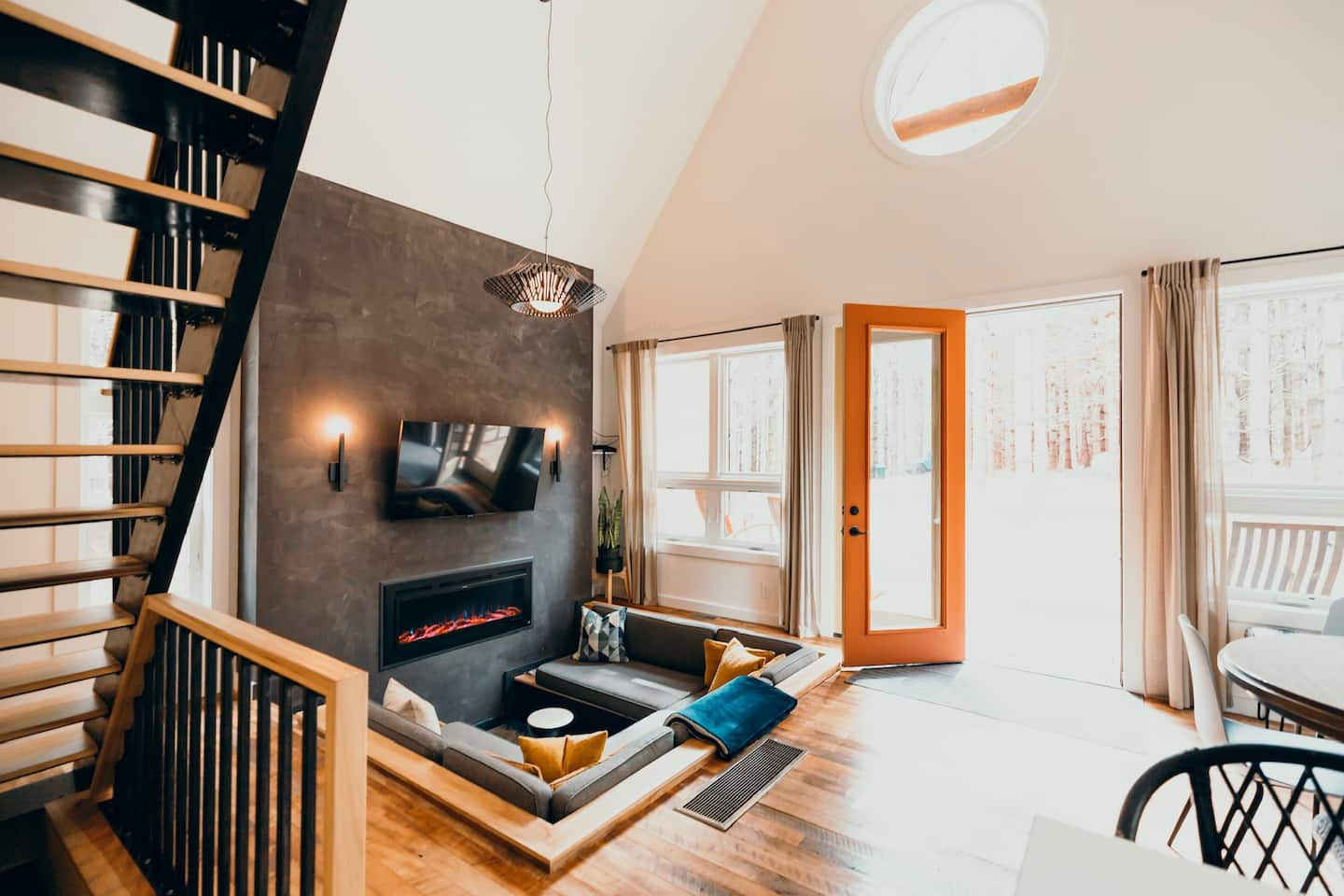 Stay the Hocking Hills | Eco-Luxe Vacations in Laurelville, OH (2)