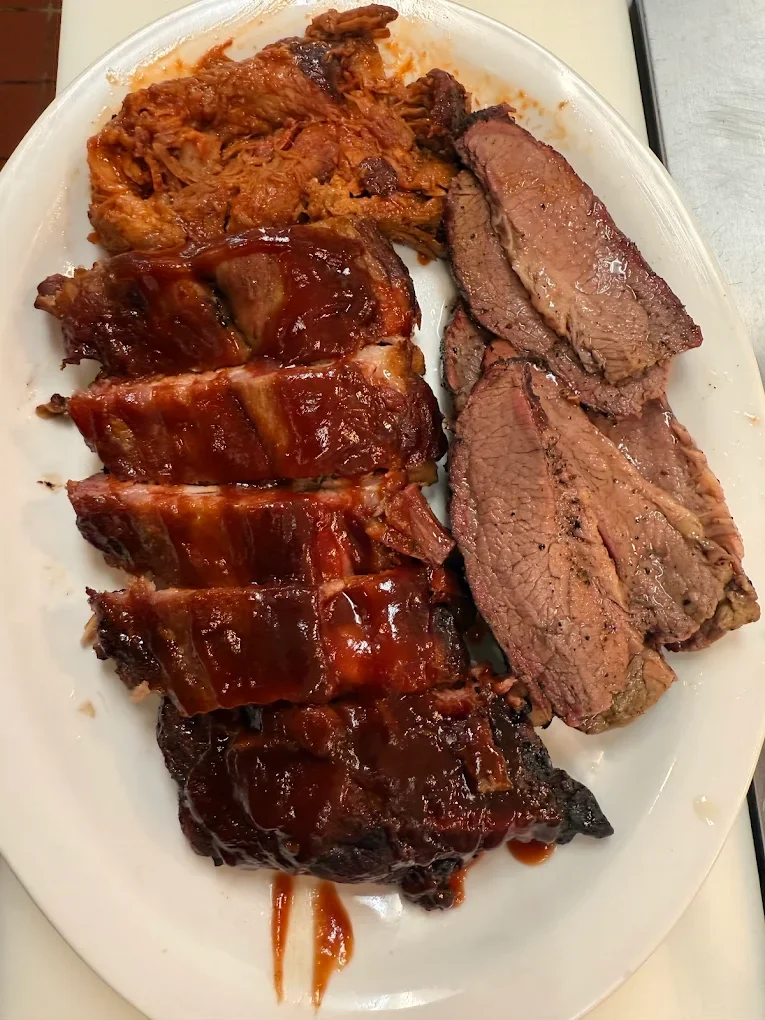 Hamburger Ranch and BBQ in Cloverdale, CA (6)