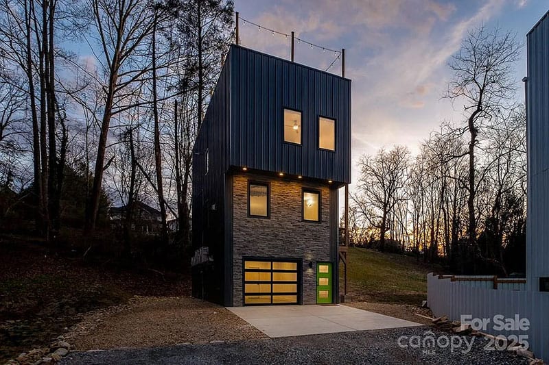 Amanda Jonnala Real Estate (Looking Glass Realty) in Brevard, NC (3)